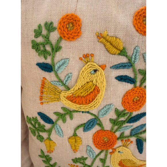 Vintage 70's Crewel Embroidery Birds & Flowers Pair Linen Accent Pillows 12x9" - Picture 9 of 12